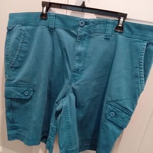 St. John's Bay Men's Big & Tall Sz 44 Comfort Band Teal Flat Front Cargo Shorts